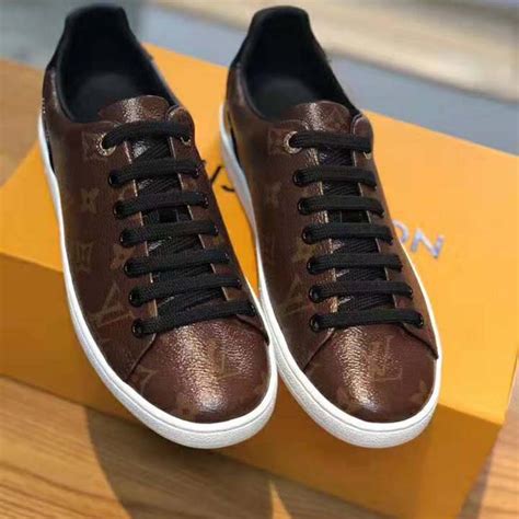 Louis Vuitton women's fashion sneakers